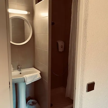 Premiere Classe Cran-gevrier Renove En 2025 Hotel 2*