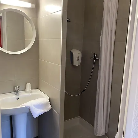 Hotel Premiere Classe Cran-gevrier Renove En 2025 Annecy