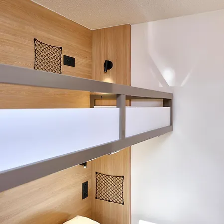 Premiere Classe Cran-gevrier Renove En 2025 Hotel 2*