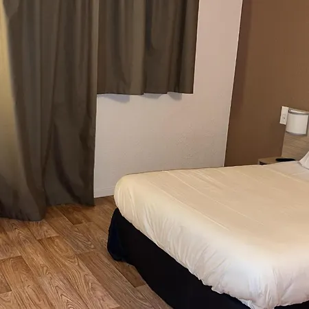 Premiere Classe Cran-gevrier Renove En 2025 Hotel Annecy